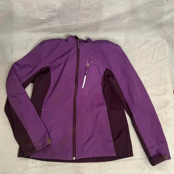 FREE TECH Jacket - Picture 1 of 6